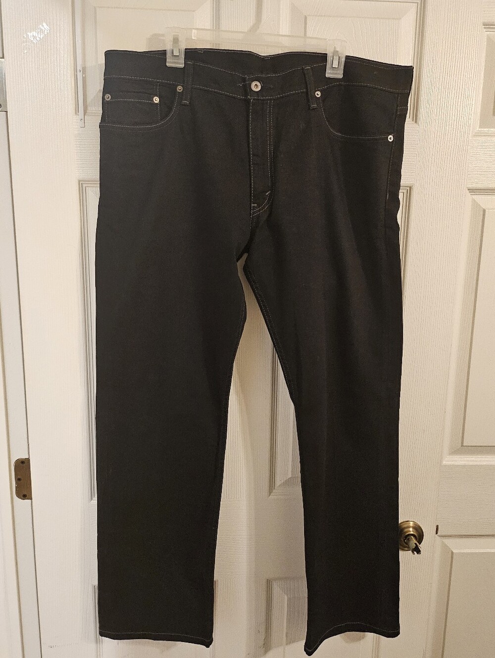 Levi's 514 Men's Black Straight Jeans